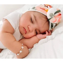 Little Lunds Co Jewelry Love Heart + Gold Bracelet