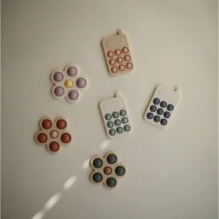 Mushie Dried Thyme + Natural + Shifting Sand Flower Press Toy Toys