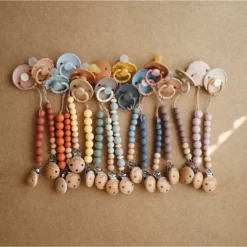 Mushie Pacifier Goods Clementine Cleo Pacifier Clip