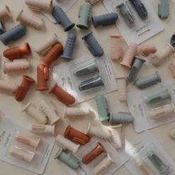 Mushie Bath Goods Tradewinds + Stone Finger Toothbrush