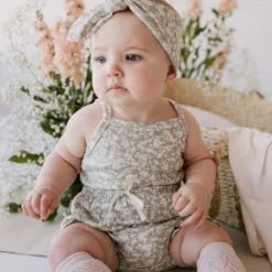 Jamie Kay Pillow Scallop Weave Knee High Socks