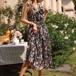 J+j Black Floral Tie Back Dress Dresses