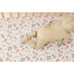 Joss + J Whimsical Dancing Blooms Muslin Crib Sheet