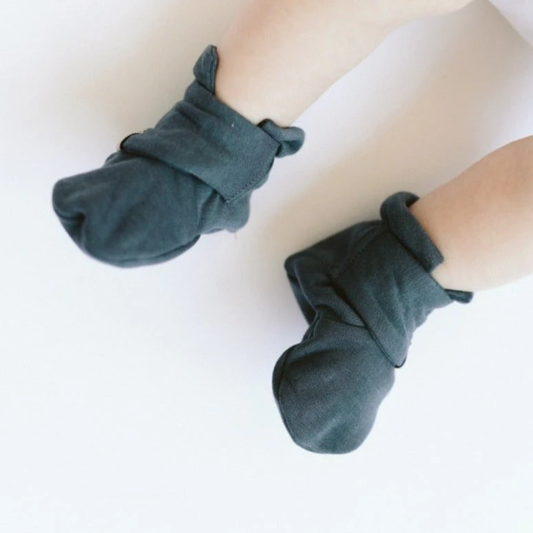 Goumi Kids Footwear Midnight Bamboo Organic Cotton Stay On Booties 3 Goumi Kids Footwear Midnight Bamboo Organic Cotton Stay On Booties